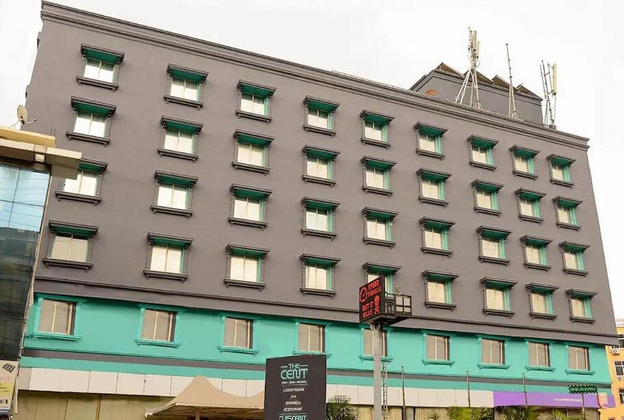 The Cent Hotel Хидерабад Екстериор снимка